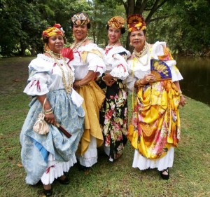Le costume créole traditionnel : mi bèl moman !